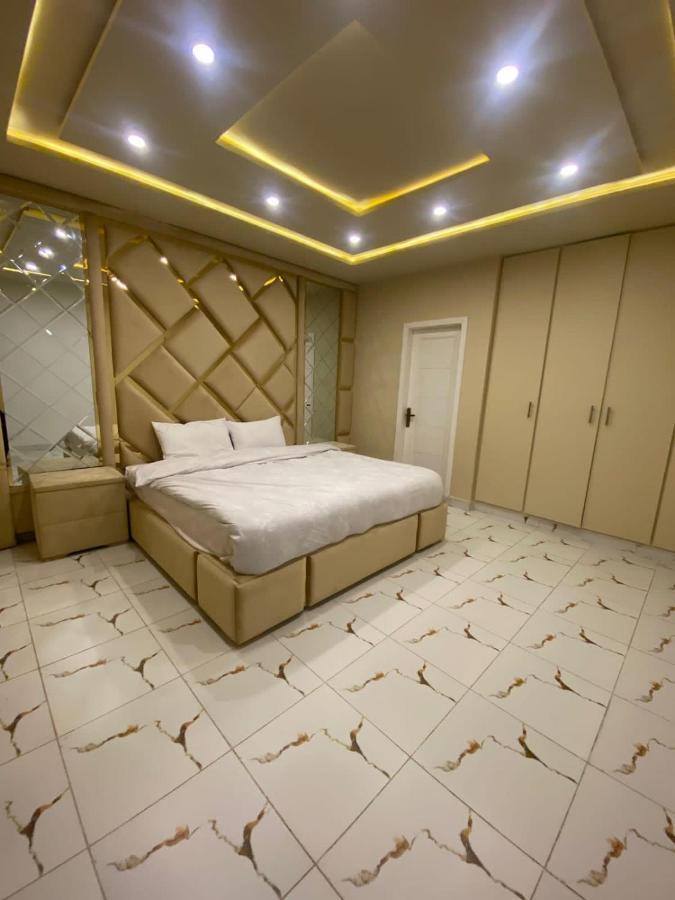Luxe Suites Bahria Town Lahore Exterior photo