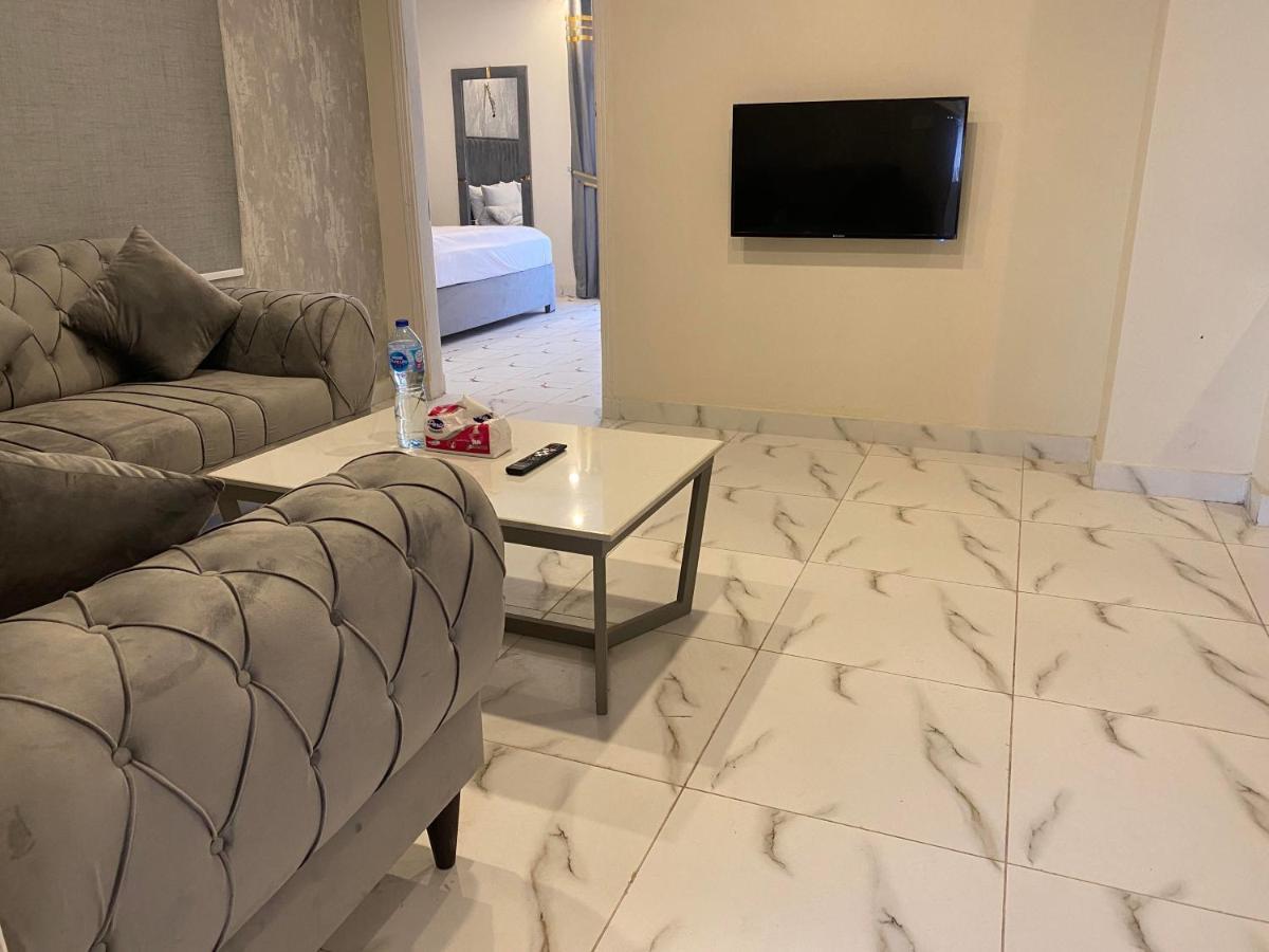 Luxe Suites Bahria Town Lahore Exterior photo
