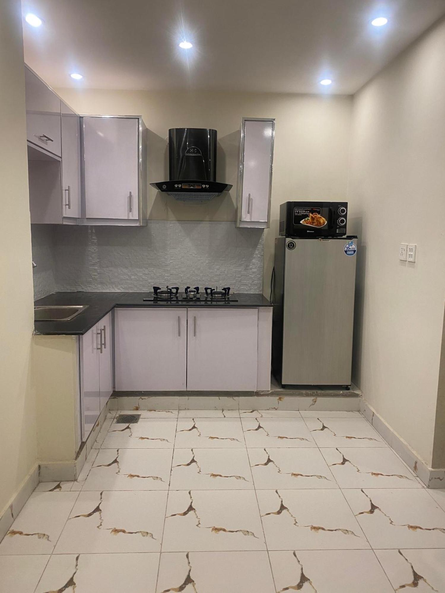 Luxe Suites Bahria Town Lahore Exterior photo